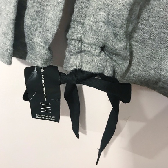 Adorable Ribbon End Long Sleeve Gray Top - Picture 4 of 4